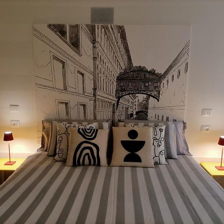 Casanova Venezia - Rialto Artistic Apartment Veneza Exterior foto