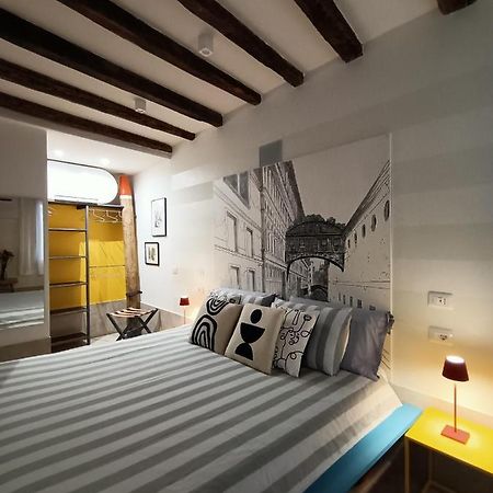 Casanova Venezia - Rialto Artistic Apartment Veneza Exterior foto